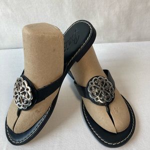 Size 7 1/2M Brighton Black/Silver Alice Thong Sandals. Made in Italy